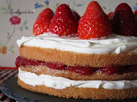 Tarta de fresones con queso mascarpone - Idea para San Valentín