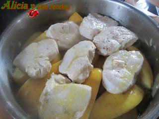 POLLO CON MANZANA