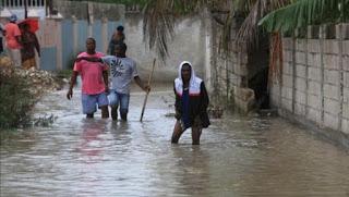 Mueren al menos seis personas en Haití por inundaciones.