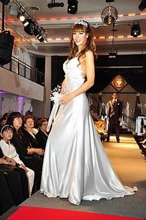 Desfile en Victoria Palace Recepciones 2010 Desfile en Victoria Palace Recepciones 2010