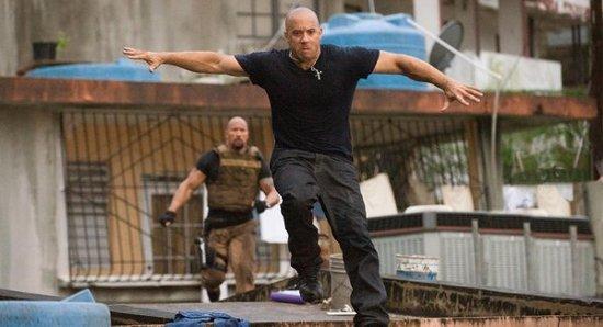 FF2 Más fotos y trailer de Fast Five