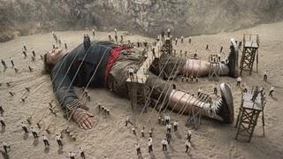 Trailer: Los Viajes De Gulliver (Gulliver's Travels) Trailer: Los Viajes De Gulliver (Gulliver's Travels)