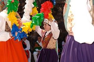 EL FOLCLORE DE CANTABRIA EL FOLCLORE DE CANTABRIA