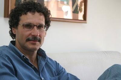 Fabio Morábito. ‘Hay que escribir siempre en la bruma’ Fabio Morábito. ‘Hay que escribir siempre en la bruma’