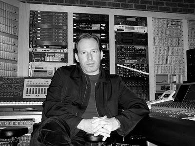 Hans Zimmer: Arte y tecnología en la música al servicio del cine. Capítulo 1: Inicio y primeros éxitos. Hans Zimmer: Arte y tecnología en la música al servicio del cine. Capítulo 1: Inicio y primeros éxitos.