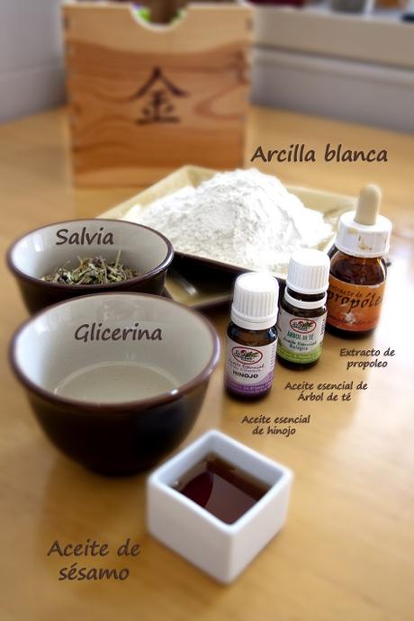 Pasta de dientes casera con arcilla. Pasta de dientes casera con arcilla.