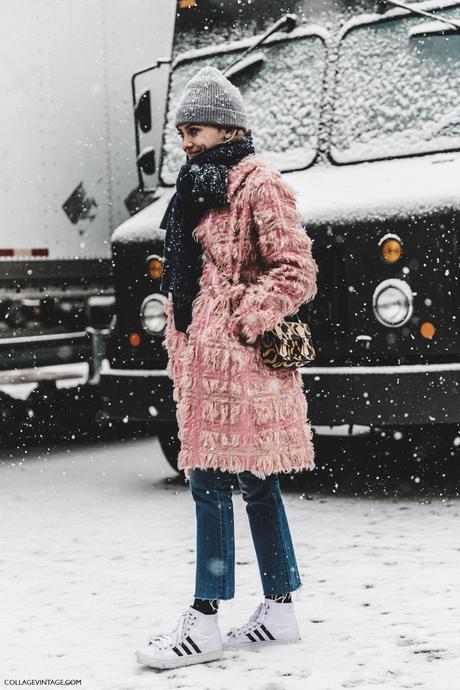 NYFW-New_York_Fashion_Week-Fall_Winter-17-Street_Style-Pink_coat-Sneakers-