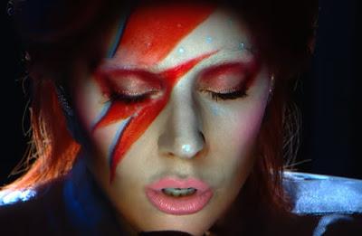 Vídeos de los tributos a David Bowie, Lemmy y Glenn Frey en los Grammy Vídeos de los tributos a David Bowie, Lemmy y Glenn Frey en los Grammy