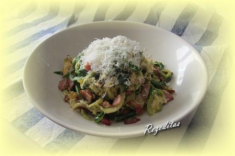ESPAGUETTI DE CALABACIN A LA CARBONARA ESPAGUETTI DE CALABACIN A LA CARBONARA