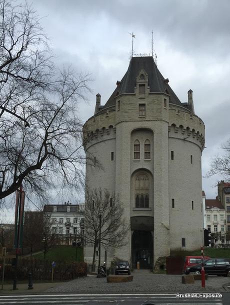 Porte de Hal - Café Maison du Peuple