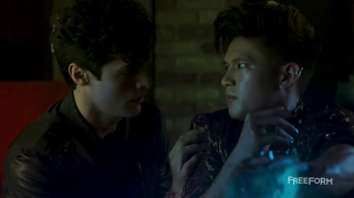 El cautivador Alec Lightwood y el hierático Jace Wayland El cautivador Alec Lightwood y el hierático Jace Wayland