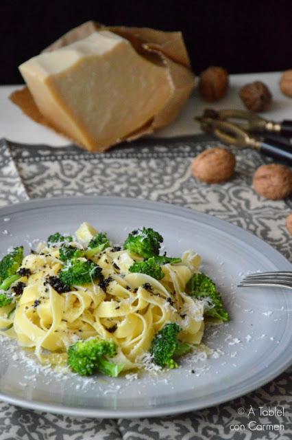 Tallarines al Aceite de Trufa con Brocoli