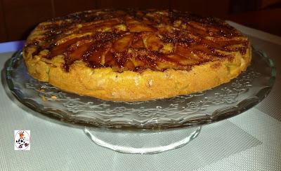 BIZCOCHO DE MANZANAS CARAMELIZADAS