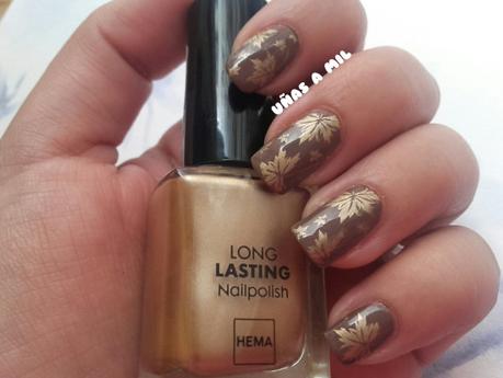 Diseño de uñas con estampación en marrón y dorado uñas_a_mil_diseño_uñas_marron_dorado_hojas_otoño_nail_art_estampacion (2)