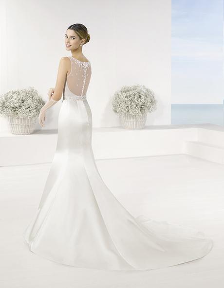 Vestidos de la semana en Boda 2.0: Luna Novias Modelo Teoria back