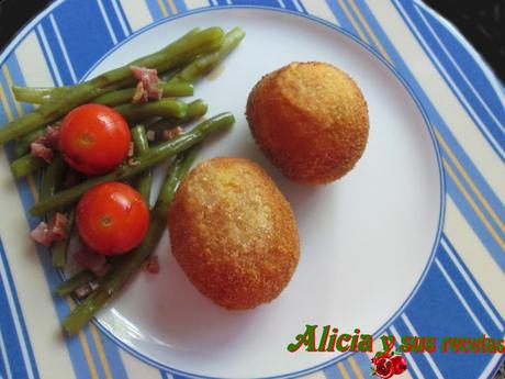 HUEVOS RELLENOS