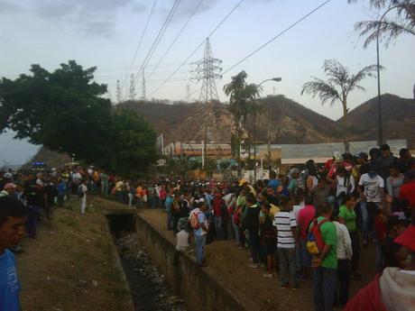Muere el pueblo venezolano, MUY GRAVE! Muere el pueblo venezolano, MUY GRAVE!