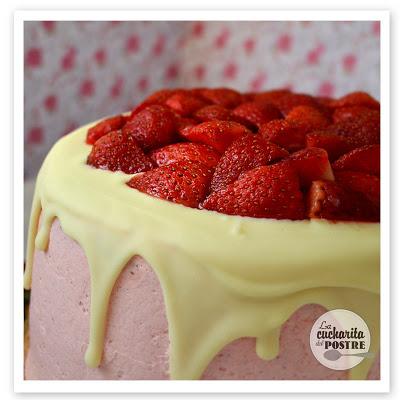 TARTA DE CREMA Y FRESAS / STRAWBERRY AND PASTRY CREAM LAYER CAKE