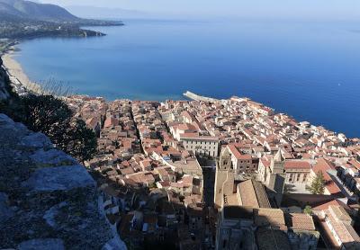 Cefalú un pueblo de cine en Sicilia