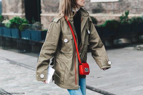 LFW-London_Fashion_Week_Fall_16-Street_Style-Collage_Vintage-Trench_Red_Bag-