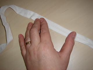 COMO HACER UNA CAMISETA BASICA CON APLICACION COMO HACER UNA CAMISETA BASICA CON APLICACION