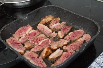 Pato con mermelada de arándanos Pato con mermelada de arándanos