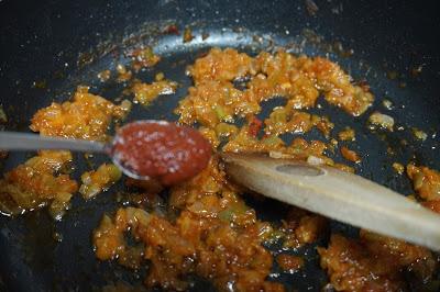 Guiso de sepia con patatas Guiso de sepia con patatas