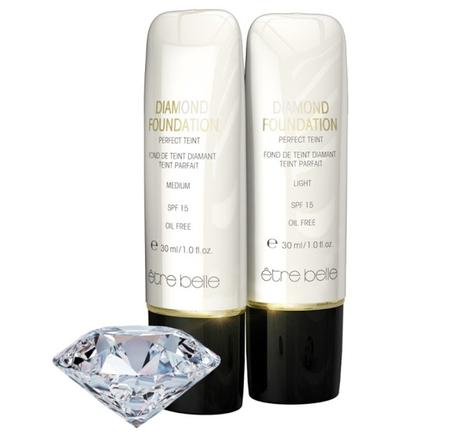 Diamond Foundation, Fondo de Maquillaje y Prebase en un Solo Gesto Diamond Foundation, Fondo de Maquillaje y Prebase en un Solo Gesto