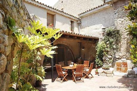 Destinos de Oscar, turismo rural y cinematográfico. Can Masana, masía rural cerca de Barcelona.