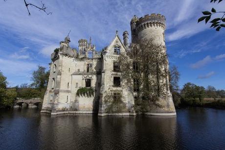 Château de la Mothe-Chandeniers, abandonado