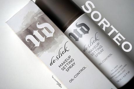 Urban Decay De-Slick Setting Spray + SORTEO Urban Decay De-Slick Setting Spray + SORTEO