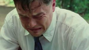 4 motivos (súper razonables) por los que Leonardo DiCaprio no debería ganar el Oscar leonardo llorando