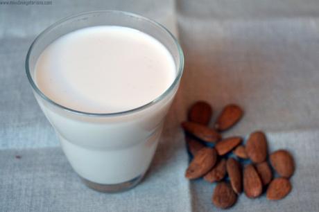 Leche de almendras casera