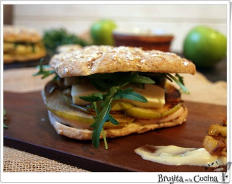 Sandwich manzana y brie