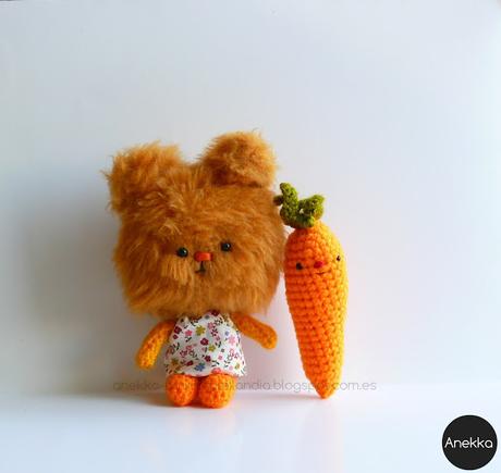  Plush doll and little carrot