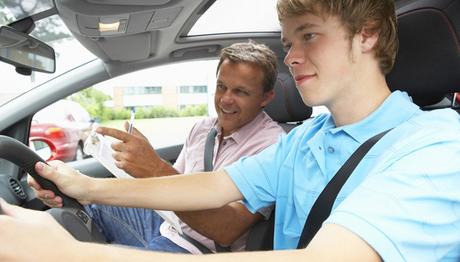 Becas permiso de conducir Fundacion Mapfre Becas m