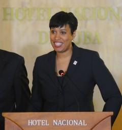Obama ha decidido lograr más con Cuba consideró alcaldesa de Washington