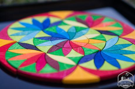 mandala de madera circle flowers de grimms