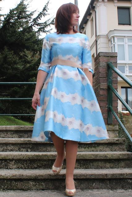 MIS LOOKS- ESPECIAL EVENTOS-VESTIDO AZUL TERIA YABAR SANTANDER MIS LOOKS- ESPECIAL EVENTOS-VESTIDO AZUL TERIA YABAR SANTANDER