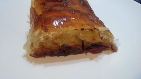 Strudel fácil de Manzana y chocolate  (con masa filo)