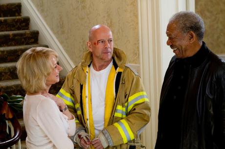 Movie Review – RED mirren-willis-freeman-cincodays