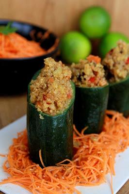 Calabacines rellenos de quinoa con ensalada de thai de zanahoria