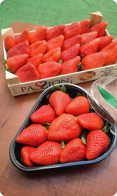 Solomillo de Pato con Salsa de Fresas y Naranja Solomillo de Pato con Salsa de Fresas y Naranja