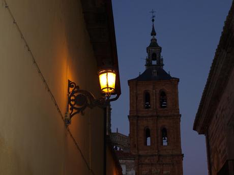 Ruta desde Toledo a Astorga, Castrillo de los Polvazares y vuelta por el castillo de Coca en Segovia.