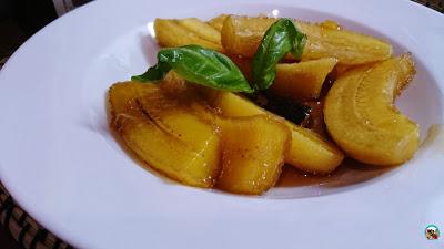 Plátanos a los tres licores Plátanos a los tres licores