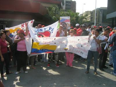 EL RECREO - LOS INQUILINOS DE CARACAS MARCHAN PACIFICAMENTE HACIA EL PALACIO DE MIRAFLORES EN DEFENSA DE LA LEY DE ARRENDAMIENTO