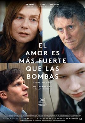 El amor es más fuerte que las bombas. En su hombro me apoyé y lloré. El amor es más fuerte que las bombas. En su hombro me apoyé y lloré.