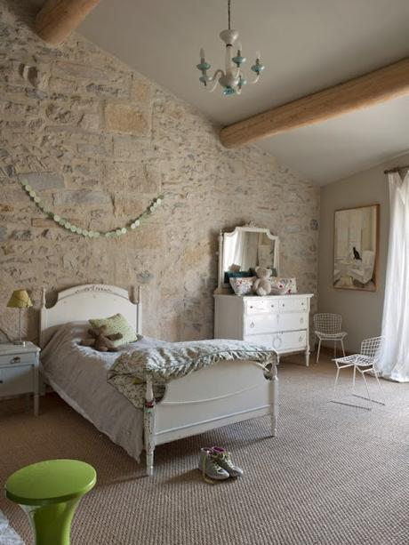 UN ANTIGUO MOLINO CONVERTIDO EN UN HOGAR DE DISEÑO UN ANTIGUO MOLINO CONVERTIDO EN UN HOGAR DE DISEÑO