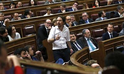 Investidura fallida, Sánchez se atascó en la segunda, Otegi salió libre, un cura mató a una cigüeña y se rodó  “Pájaro blanco”, un primer cortometraje.