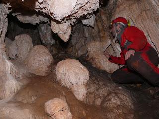 Exploraciones en Hornos Exploraciones en Hornos